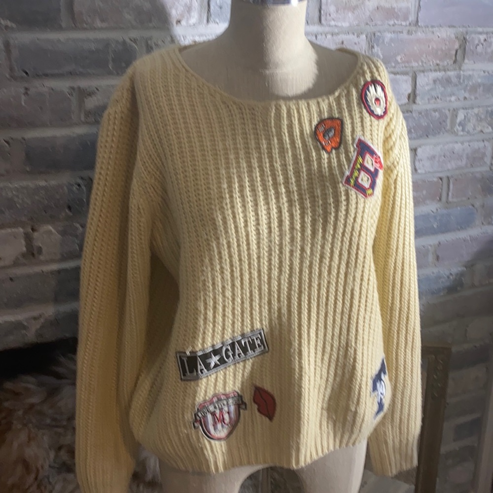 Medium katsumi  sweater cream colored